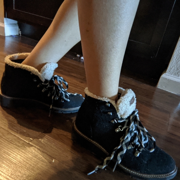 Dr. Scholl's Waterproof booties - Picture 6 of 9